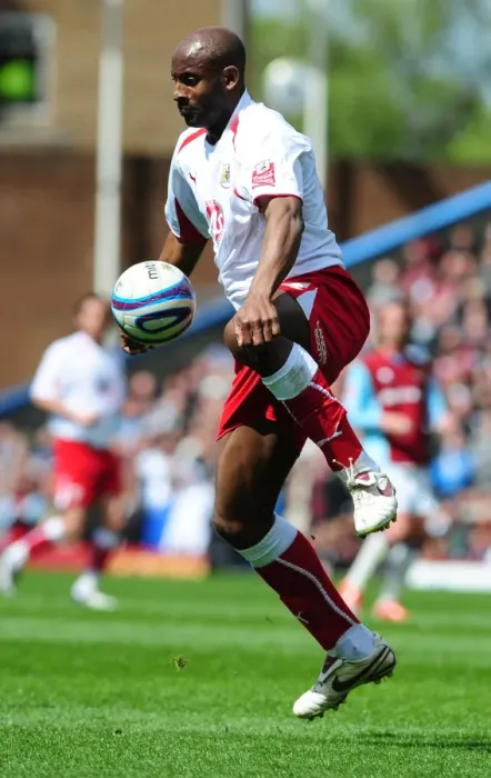 Framed Print : Dele Adebola in Action: Burnley vs. Bristol City