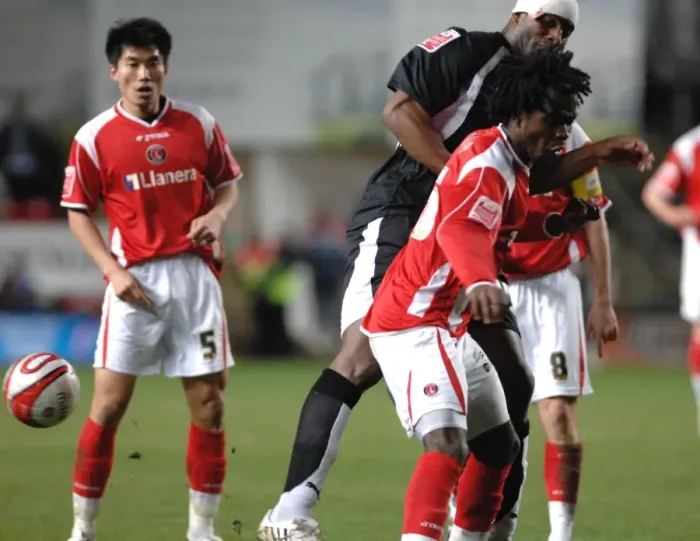 Framed Print : Dele Adebola in Action: Charlton Athletic vs. Bristol City