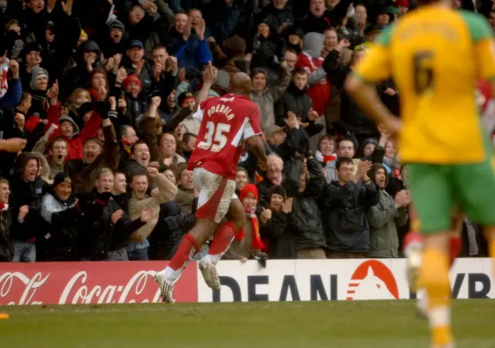 Framed Print : Dele Adebola's Euphoric Moment: Celebrating a Goal for Bristol City Against Norwich City