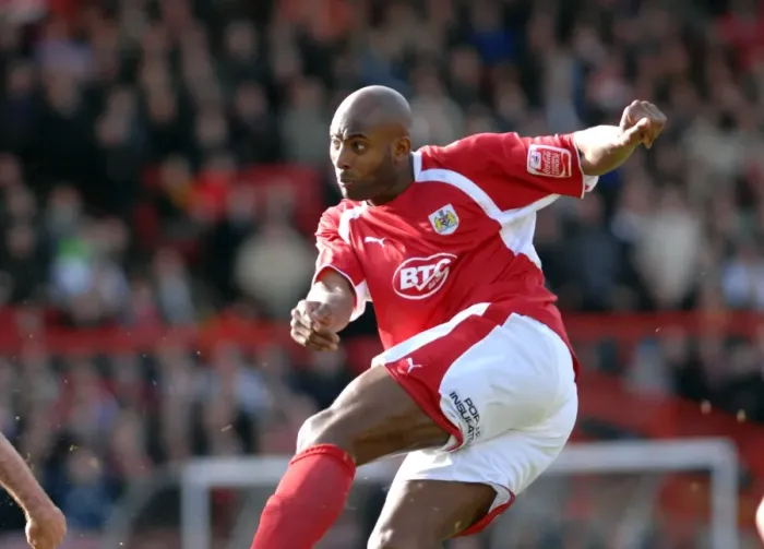 Framed Print : Dele Adebola's Thrilling Goal: Bristol City vs Hull City Framed Print : Dele Adebola's Thrilling Goal: Bristol City vs Hull City