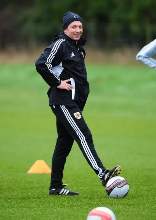 Framed Print : Derek McInnes of Bristol City FC Preparing for Match at Memorial Stadium, January 2012 Framed Print : Derek McInnes of Bristol City FC Preparing for Match at Memorial Stadium, January 2012