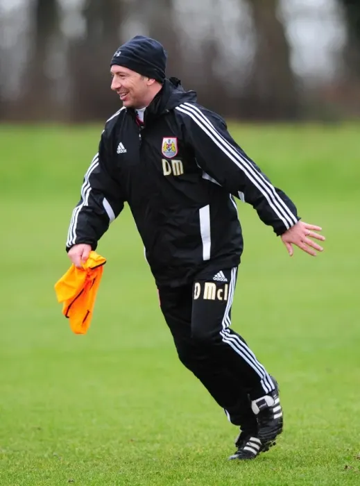 Framed Print : Derek McInnes of Bristol City FC Training at Memorial Stadium Ahead of Football Match Framed Print : Derek McInnes of Bristol City FC Training at Memorial Stadium Ahead of Football Match