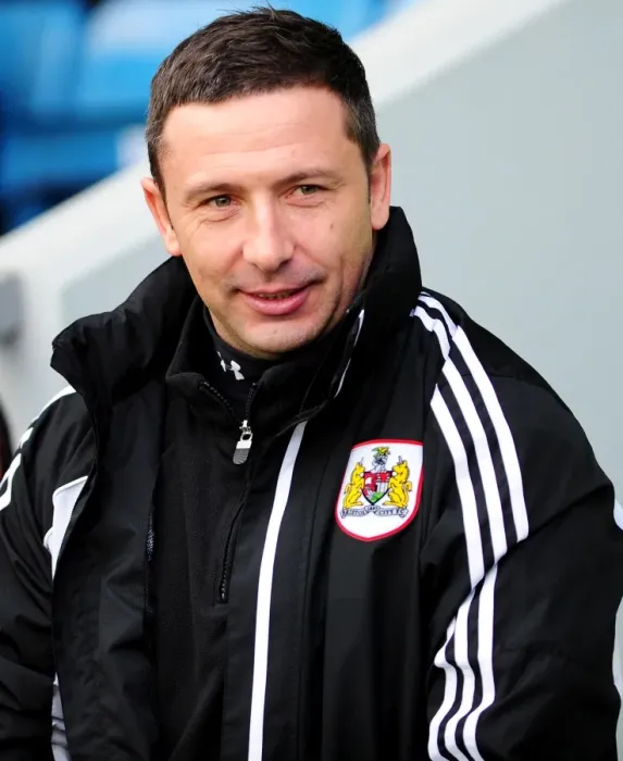 Framed Print : Derek McInnes Leads Bristol City at The Den in Championship Match against Millwall, 2013 Framed Print : Derek McInnes Leads Bristol City at The Den in Championship Match against Millwall, 2013