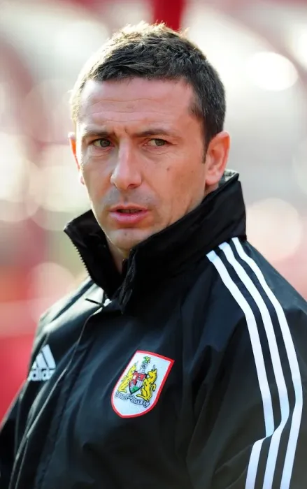 Framed Print : Derek McInnes Leads Bristol City at Oakwell Stadium Against Barnsley in Championship Match - 29 / 10 / 2011