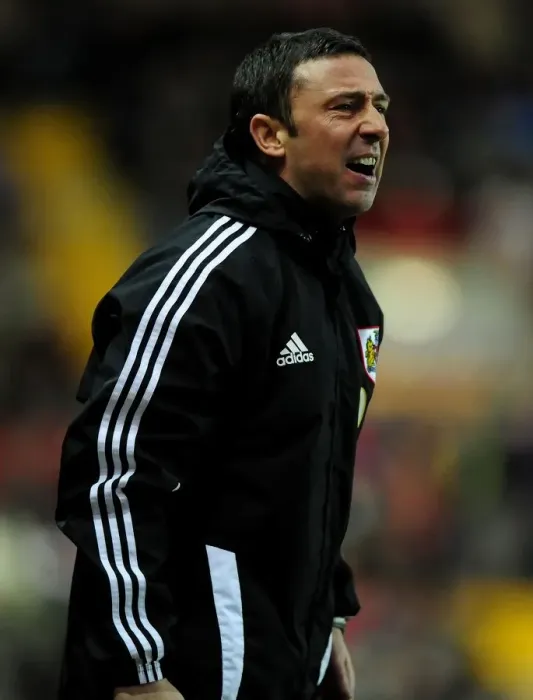 Framed Print : Derek McInnes Leads Championship Match: Bristol City vs Doncaster Rovers at Ashton Gate Stadium (21 / 01 / 2012)