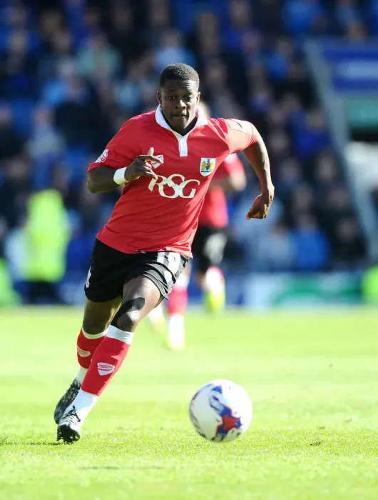 Framed Print : Determined Strike: Kieran Agard Scores for Bristol City against Chesterfield in League One, 2015