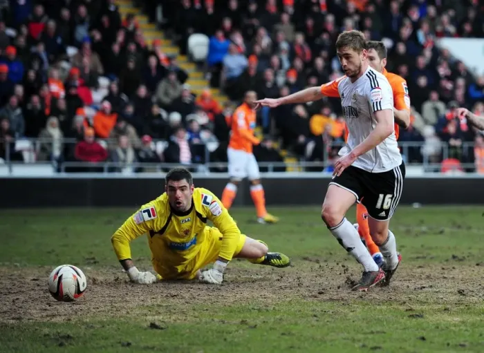 Framed Print : Disallowed Goal: Steven Davies, Bristol City vs Blackpool, Npower Championship (02 / 03 / 2013) Framed Print : Disallowed Goal: Steven Davies, Bristol City vs Blackpool, Npower Championship (02 / 03 / 2013)