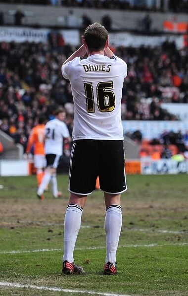 Disallowed Goal: Steven Davies Frustration at Bloomfield Road (Blackpool vs. Bristol City, 2013)