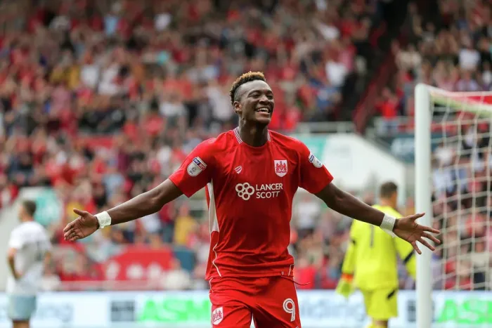 Framed Print : Dramatic Equalizer: Tammy Abraham Scores for Bristol City Against Aston Villa
