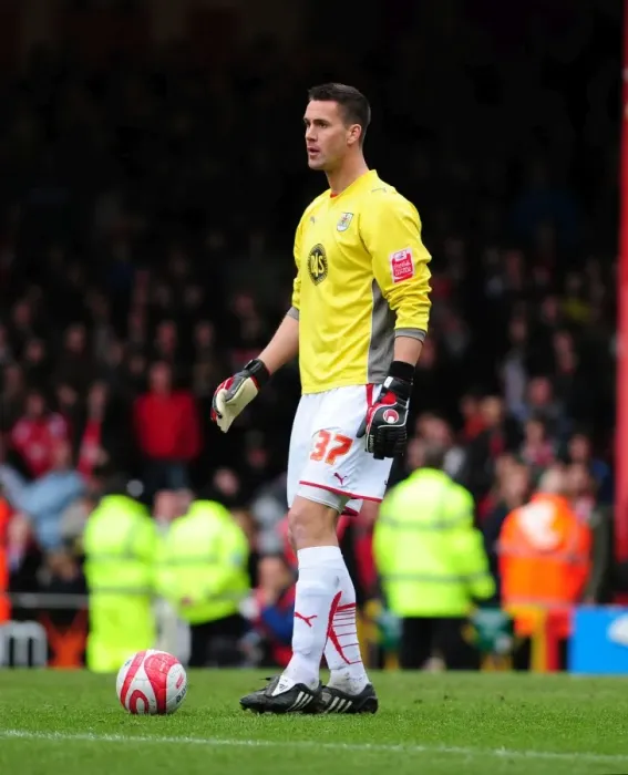 Framed Print : Emergency Maierhofer: Bristol City's Unlikely Heroics as Goalkeeper vs. Nottingham Forest (Championship, 03 / 04 / 2010)