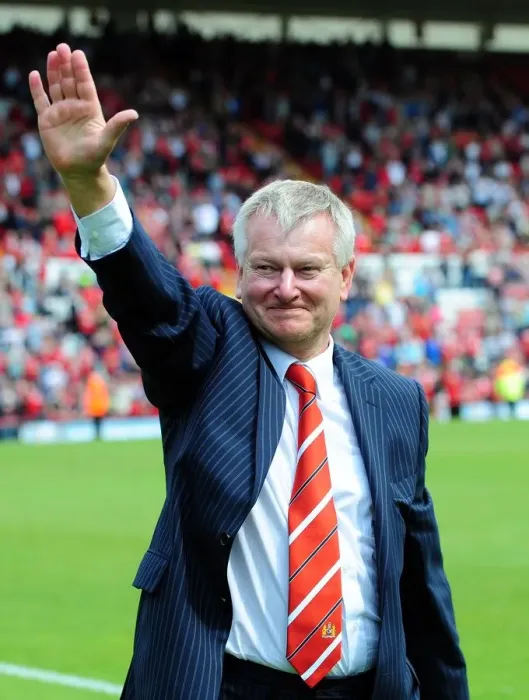 Framed Print : Emotional Farewell: Steve Lansdown Bids Adieu as Bristol City FC Chairman (May 7, 2011)
