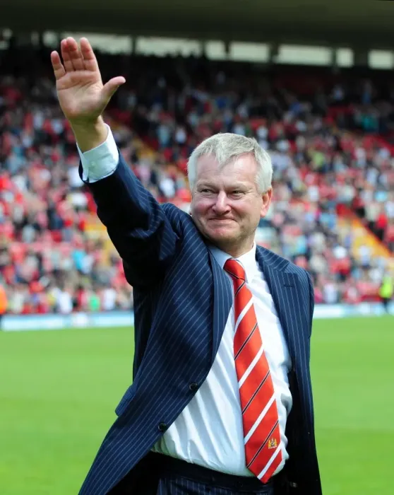 Framed Print : Emotional Steve Lansdown Bids Farewell as Bristol City FC Chairman (07-05-2011)