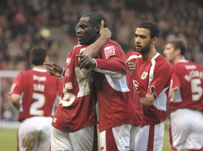 Framed Print : Enoch Showunmi Scores for Bristol City Against Barnsley Framed Print : Enoch Showunmi Scores for Bristol City Against Barnsley