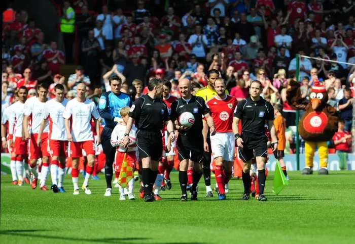 Framed Print : The Epic Battle: Bristol City vs. Nottingham Forest (2010-11) - A Season to Remember