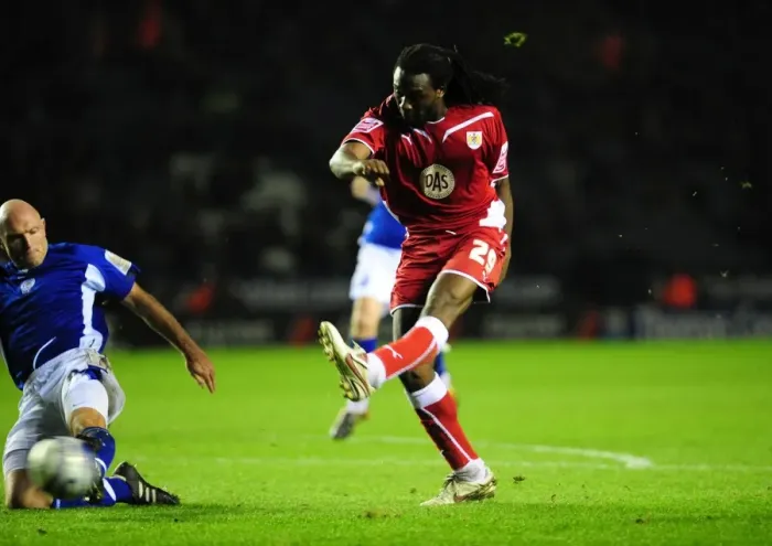 Framed Print : Evander Sno Scores the Thriller: Leicester City vs. Bristol City Framed Print : Evander Sno Scores the Thriller: Leicester City vs. Bristol City