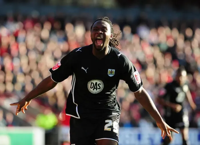 Framed Print : Evander Sno's Double Debut: Scoring His First Two Goals for Bristol City Against Barnsley Framed Print : Evander Sno's Double Debut: Scoring His First Two Goals for Bristol City Against Barnsley