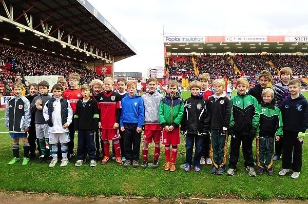 Exciting Championship Showdown: Bristol City vs. Wolverhampton Wanderers at Ashton Gate - 01 / 12 / 2012