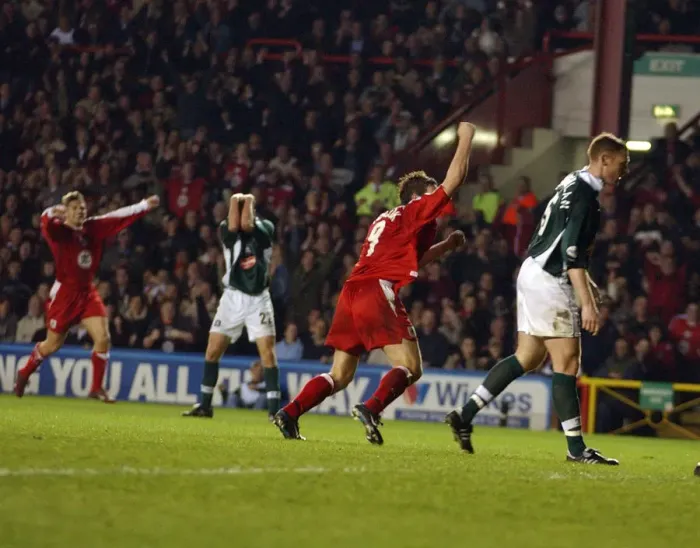 Framed Print : Exultant Moment: Lee Peacock's Glorious Goal Celebration (03-04 Season) Framed Print : Exultant Moment: Lee Peacock's Glorious Goal Celebration (03-04 Season)