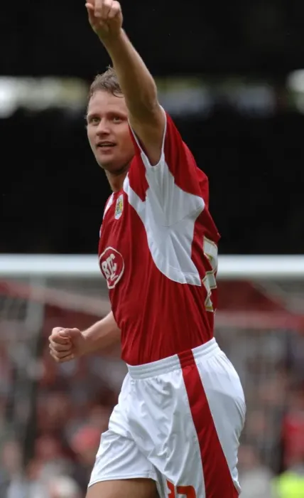Framed Print : Exultant Moment: Lee Trundle's Thrilling Goal Celebration vs Preston North End (Bristol City)