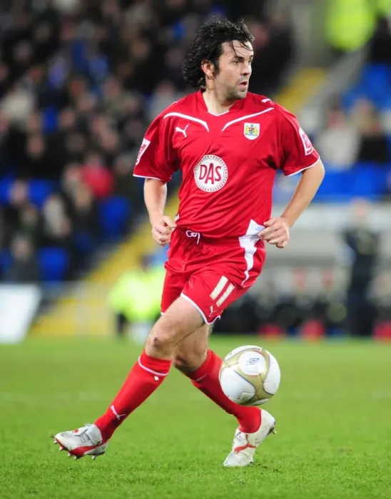 Framed Print : FA Cup Showdown: Cardiff City vs. Bristol City, Season 09-10