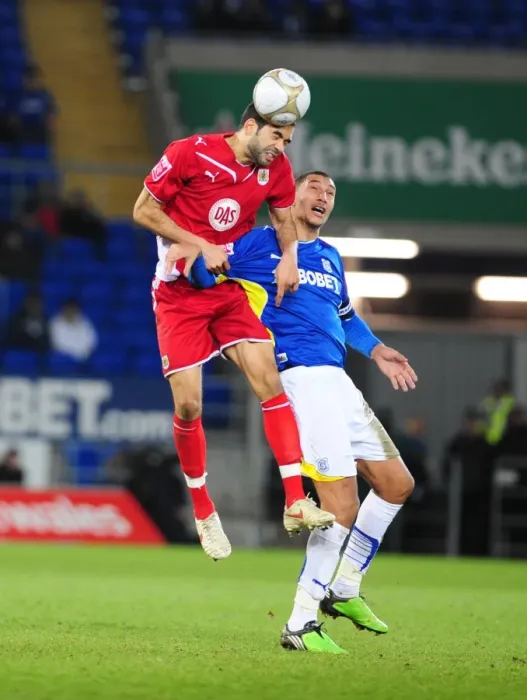 Framed Print : FA Cup Showdown: Cardiff City vs. Bristol City - Season 09-10