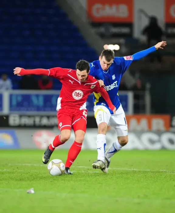 Framed Print : FA Cup Showdown: Cardiff City vs. Bristol City, Season 09-10 Framed Print : FA Cup Showdown: Cardiff City vs. Bristol City, Season 09-10