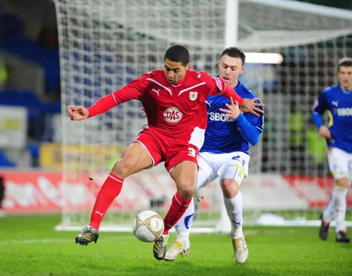 Framed Print : FA Cup Showdown: Cardiff City vs. Bristol City, Season 09-10