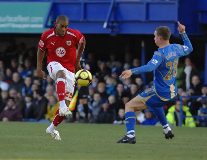 Framed Print : FA Cup Showdown: Portsmouth vs. Bristol City, Season 08-09 Framed Print : FA Cup Showdown: Portsmouth vs. Bristol City, Season 08-09