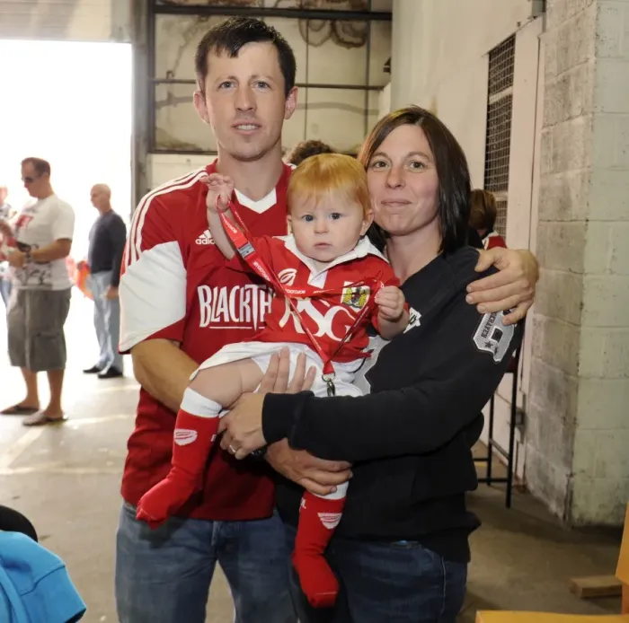 Framed Print : A Family's Football Day Out: Bristol City vs Doncaster Rovers at Ashton Gate