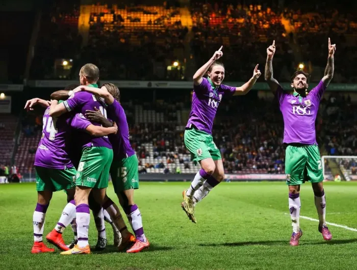 Framed Print : Five-Goal Thrill: Bradford City vs. Bristol City (Sky Bet League One Promotion)
