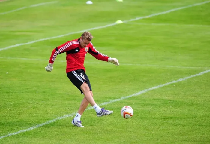 Framed Print : Focused Training: Tom Heaton's Intense Pre-Season Drills with Bristol City FC