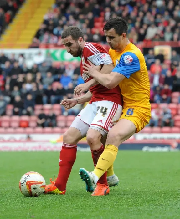 Framed Print : Football Rivalry Amidst Allegations: Martin Paterson vs Bailey Wright Clash at Ashton Gate