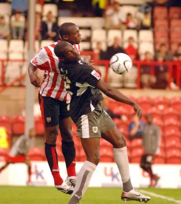 Framed Print : A Football Rivalry: Bristol City vs. Brentford - Season 07-08 Framed Print : A Football Rivalry: Bristol City vs. Brentford - Season 07-08