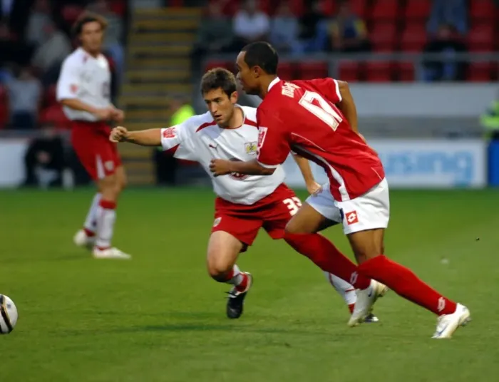 Framed Print : A Football Rivalry: Bristol City vs Crewe Alexandra, 08-09 Season Framed Print : A Football Rivalry: Bristol City vs Crewe Alexandra, 08-09 Season