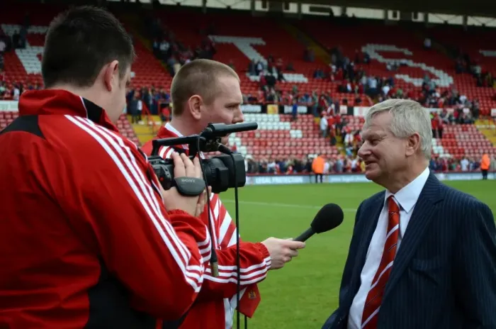 Framed Print : Football Rivalry: Bristol City vs Hull City - Season 10-11