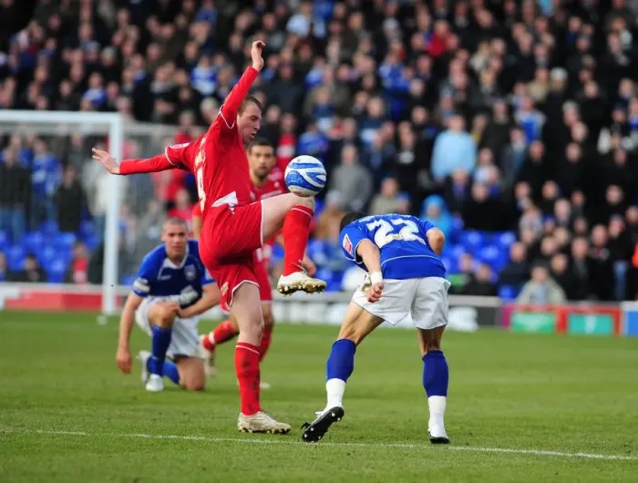 Framed Print : Football Rivalry: Bristol City vs Ipswich Town - Season 09-10 Framed Print : Football Rivalry: Bristol City vs Ipswich Town - Season 09-10