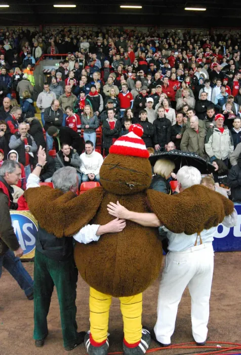Framed Print : A Football Rivalry: Bristol City vs Plymouth Argyle - Season 07-08