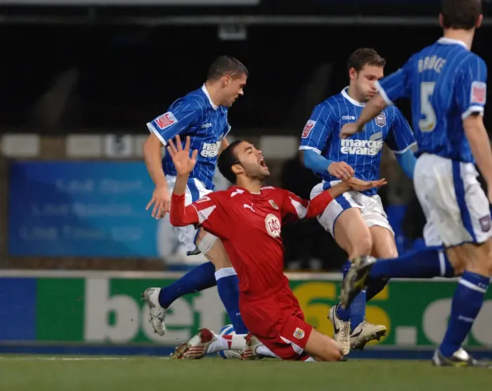 Framed Print : A Football Rivalry: The Clash of the Powerhouses - Bristol City vs Ipswich Town (08-09 Season)