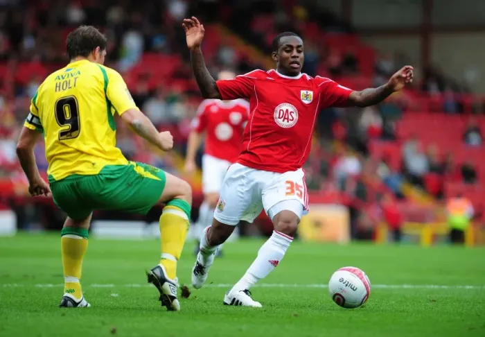 Framed Print : A Football Rivalry Ignited: Bristol City vs Norwich City - Season 10-11 Framed Print : A Football Rivalry Ignited: Bristol City vs Norwich City - Season 10-11