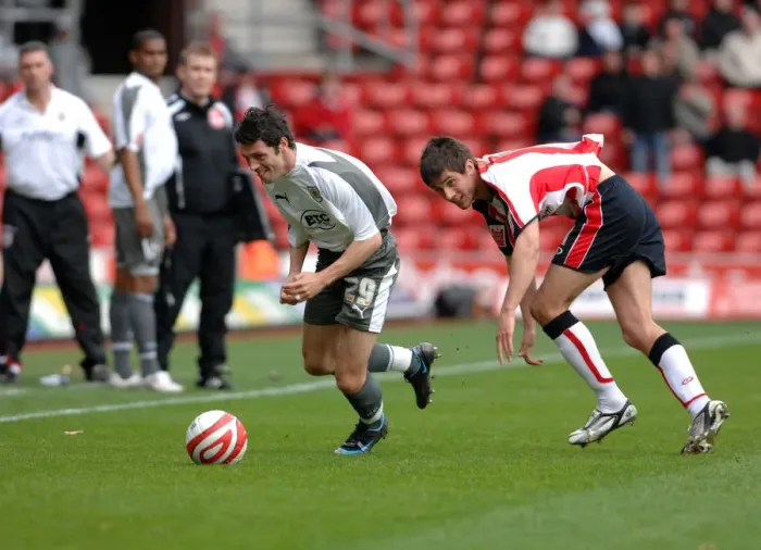 Framed Print : Football Rivalry: Ivan Sproule in Action - Southampton vs. Bristol City Framed Print : Football Rivalry: Ivan Sproule in Action - Southampton vs. Bristol City