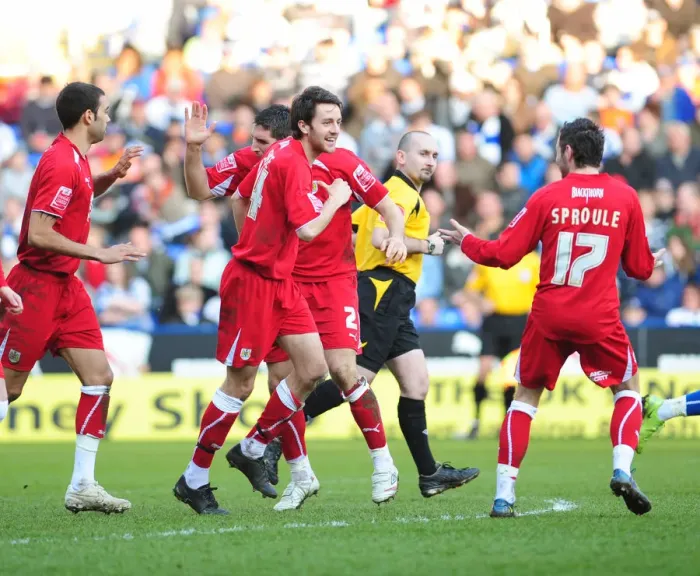 Framed Print : A Football Rivalry: Reading vs. Bristol City - Season 08-09: The Battle on the Field Framed Print : A Football Rivalry: Reading vs. Bristol City - Season 08-09: The Battle on the Field