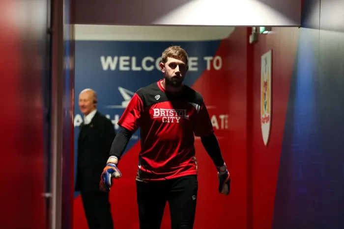 Framed Print : Frank Fielding Heads to the Dressing Room: Bristol City vs Sheffield Wednesday, Ashton Gate Stadium, 2017 Framed Print : Frank Fielding Heads to the Dressing Room: Bristol City vs Sheffield Wednesday, Ashton Gate Stadium, 2017