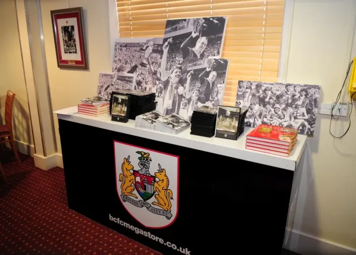 Framed Print : Freight Rover Trophy Reunion: Celebrating Bristol City's Glory from Season 10-11 Framed Print : Freight Rover Trophy Reunion: Celebrating Bristol City's Glory from Season 10-11