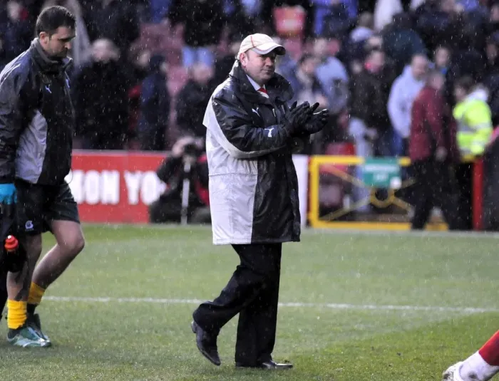 Framed Print : Gary Johnson in Action: Bristol City vs Plymouth Argyle (2015) Framed Print : Gary Johnson in Action: Bristol City vs Plymouth Argyle (2015)