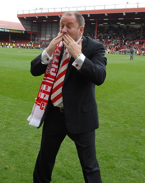 Gary Johnson: Bristol City Manager Leading the Charge in Championship Match, March 2010