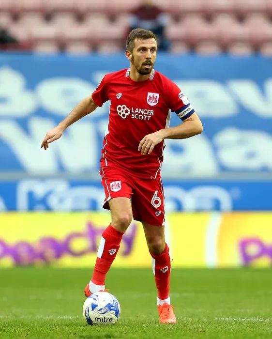 Framed Print : Gary O'Neil in Action: Wigan Athletic vs. Bristol City, Sky Bet Championship, 11 March 2017