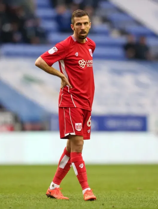 Framed Print : Gary O'Neil in Action: Wigan Athletic vs. Bristol City, Sky Bet Championship (March 11, 2017) Framed Print : Gary O'Neil in Action: Wigan Athletic vs. Bristol City, Sky Bet Championship (March 11, 2017)