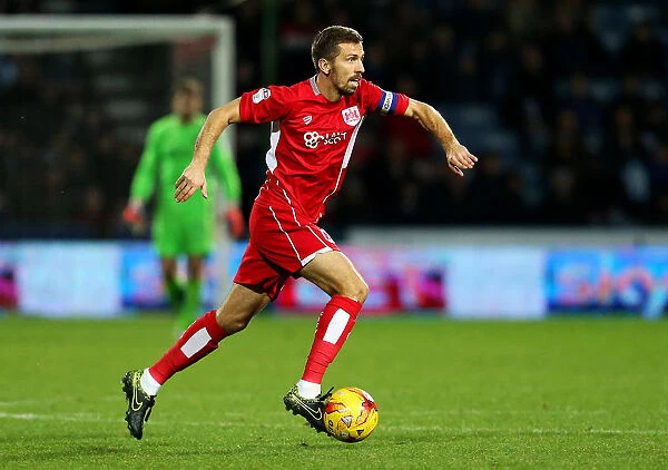 Gary O'Neil of Bristol City in Action Against Huddersfield Town, Sky Bet Championship (December 2016)