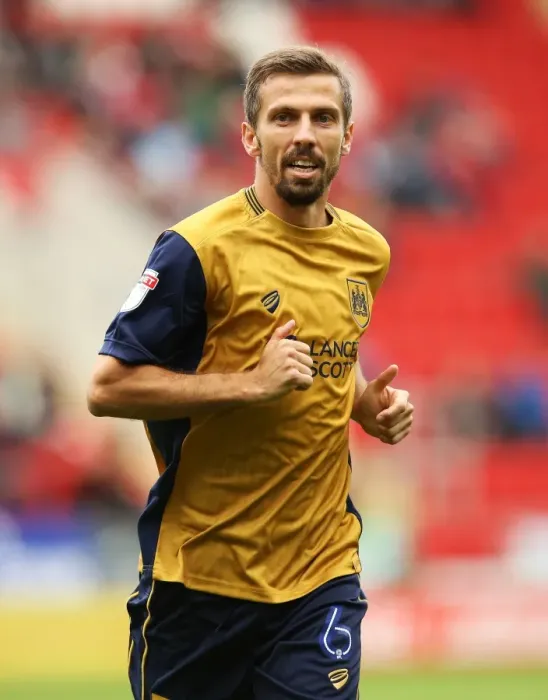 Framed Print : Gary O'Neil Leads Bristol City at Rotherham United, Sky Bet Championship (September 10, 2016) Framed Print : Gary O'Neil Leads Bristol City at Rotherham United, Sky Bet Championship (September 10, 2016)