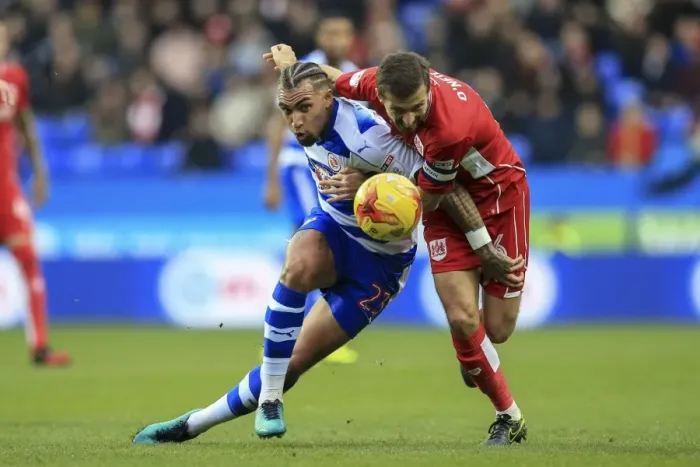 Framed Print : Gary O'Neil Tackles Daniel Williams in Reading vs. Bristol City Championship Clash Framed Print : Gary O'Neil Tackles Daniel Williams in Reading vs. Bristol City Championship Clash